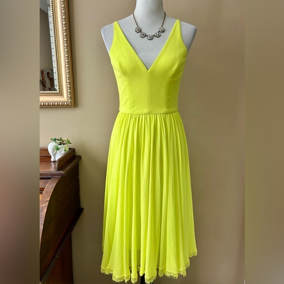 Dress the Population Alicia Dress Neon Yellow Chiffon Midi Twirl V-Neck Size S - Picture 1 of 11